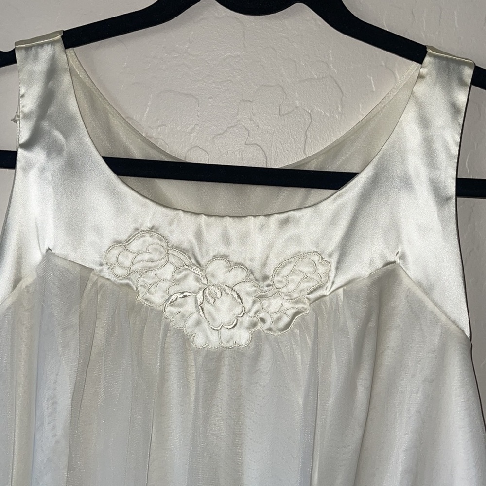 Gossard Artemis Nightgown Set Satin Trim 3/4 sleeve Sheer Ivory nightgown Sz MP - Picture 12 of 17